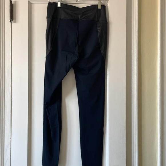 Throw it Higher leggings by Aday - Picture 8 of 8